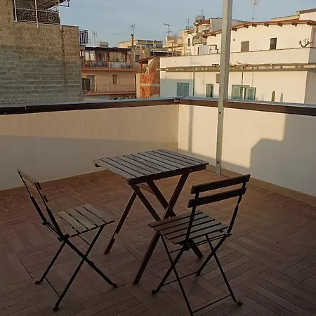 A Casa Di Elena E Francesco 아파트 *